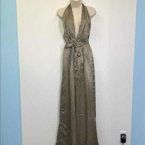 Asos - NWT Gold And Black Stripe Halter Deep V Neck Belted Jumpsuit Size 10 - Picture 2 of 11